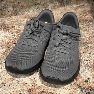 Kizik Gray HandsFree Labs Sneakers w/stiff back for  hands free on/off Unisex